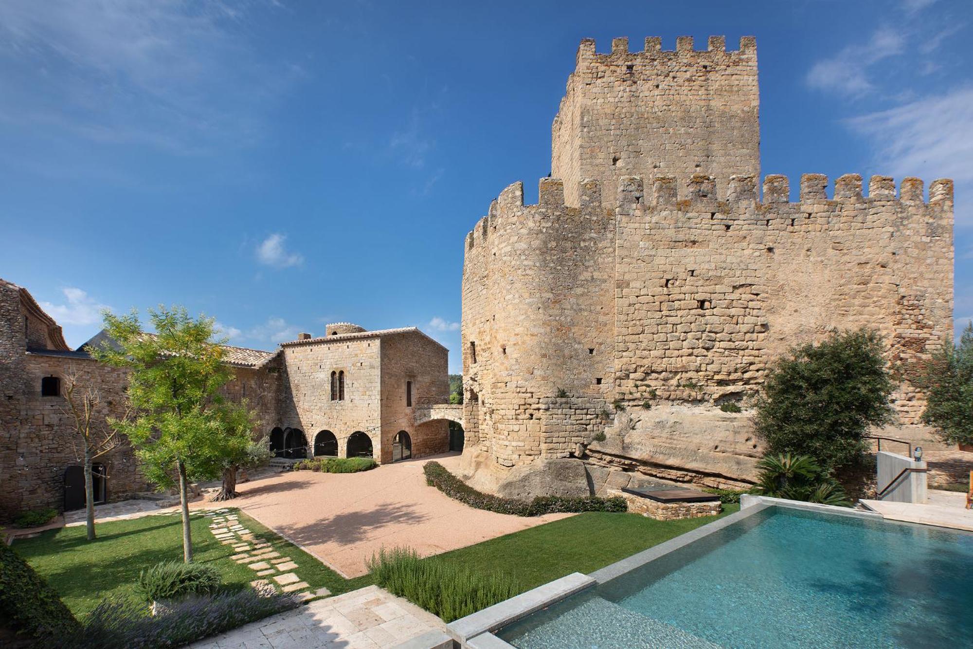 Deco - Casa Castell De Peratallada Exteriér fotografie