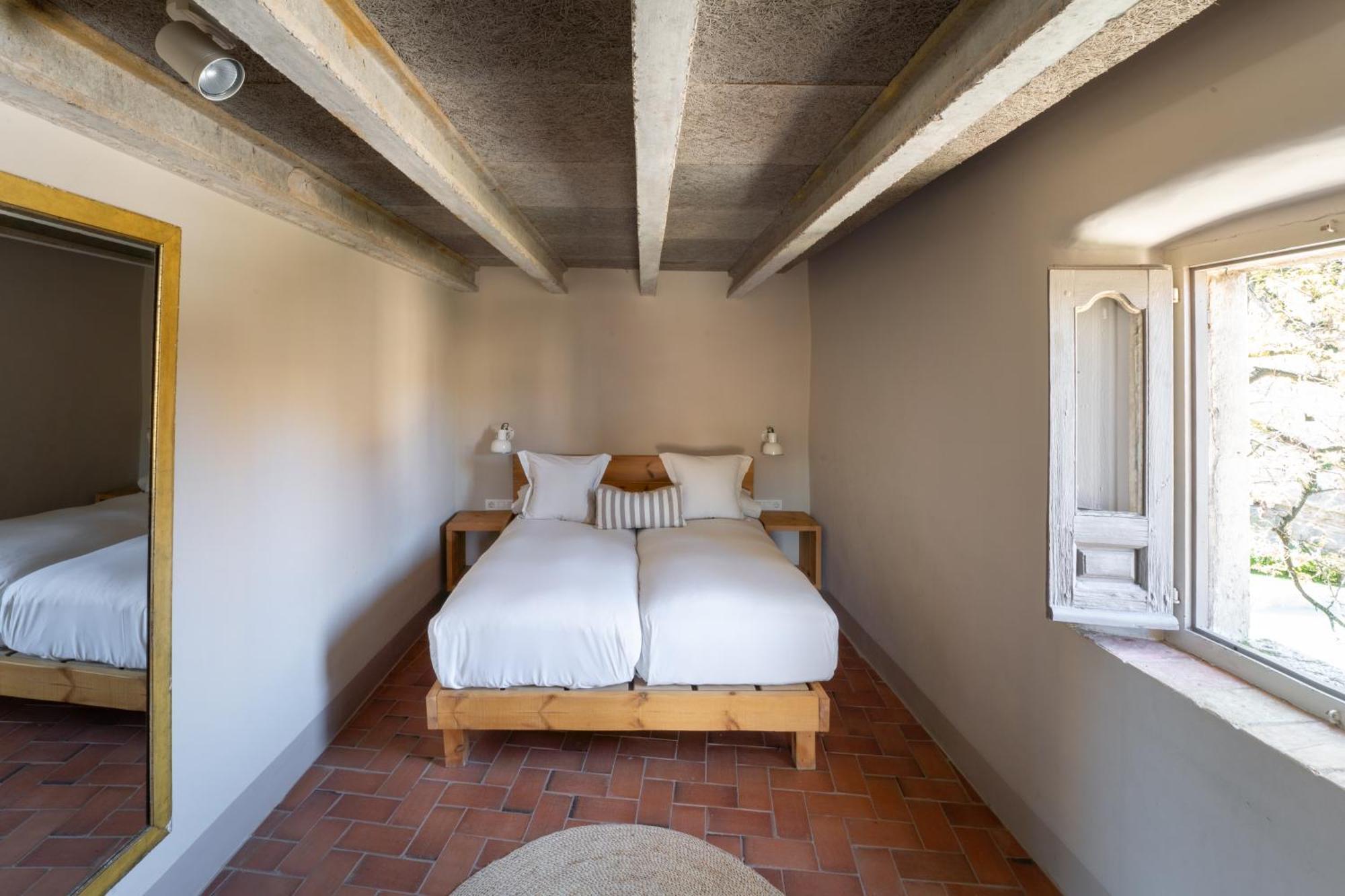Deco - Casa Castell De Peratallada Exteriér fotografie