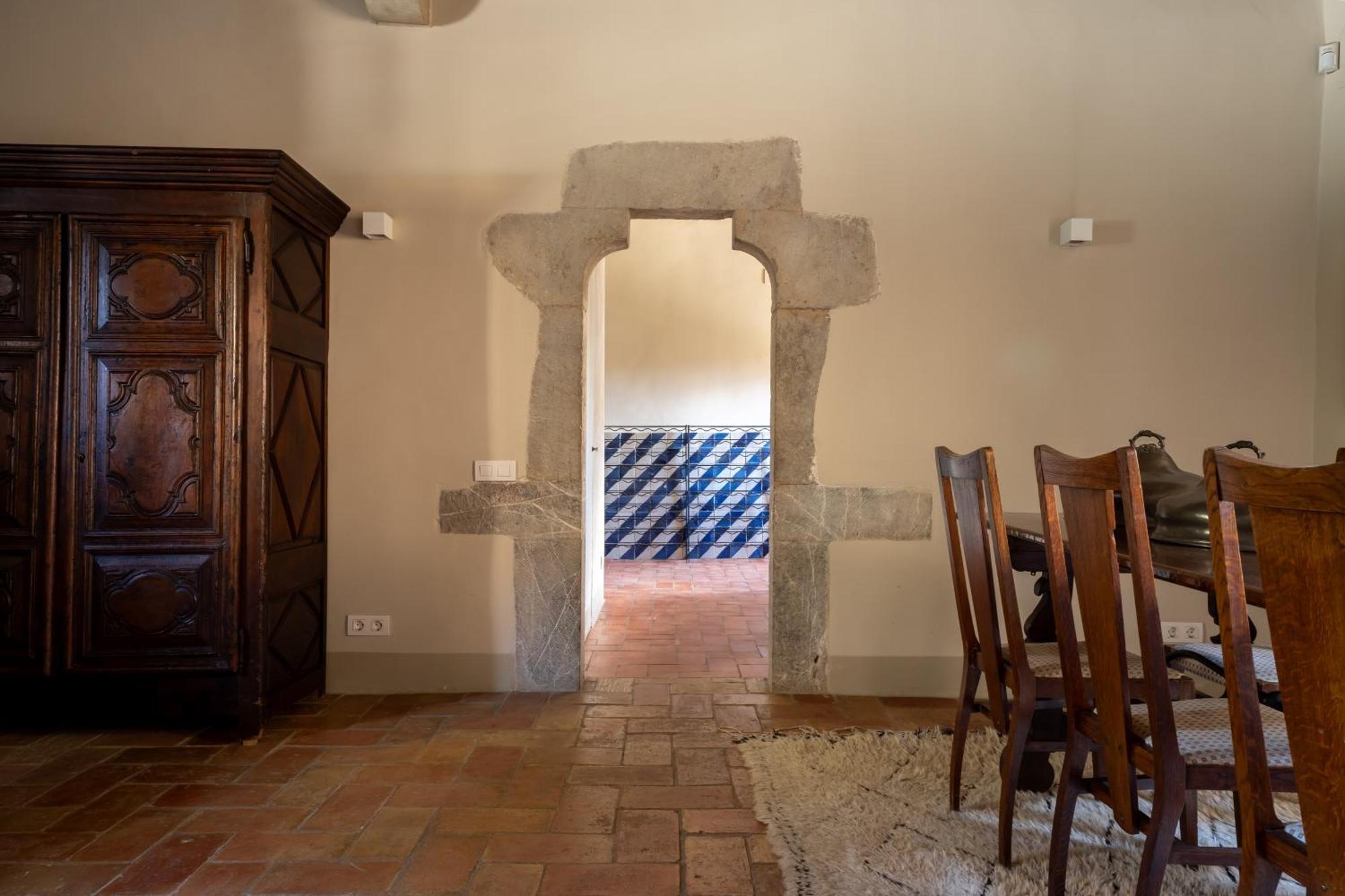 Deco - Casa Castell De Peratallada Exteriér fotografie