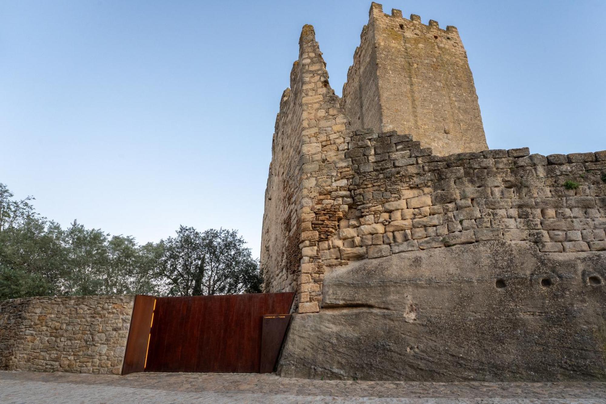 Deco - Casa Castell De Peratallada Exteriér fotografie