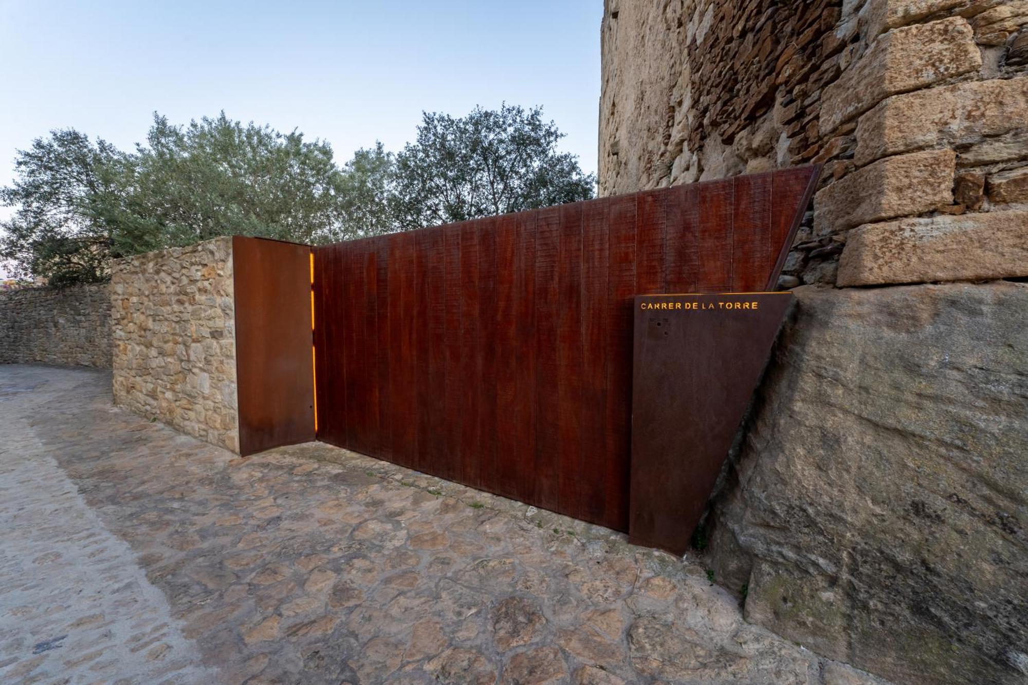 Deco - Casa Castell De Peratallada Exteriér fotografie